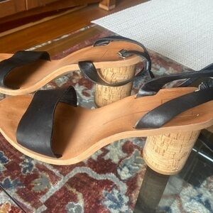 dolce Vita  SUMMER 🌞 shoes , black straps